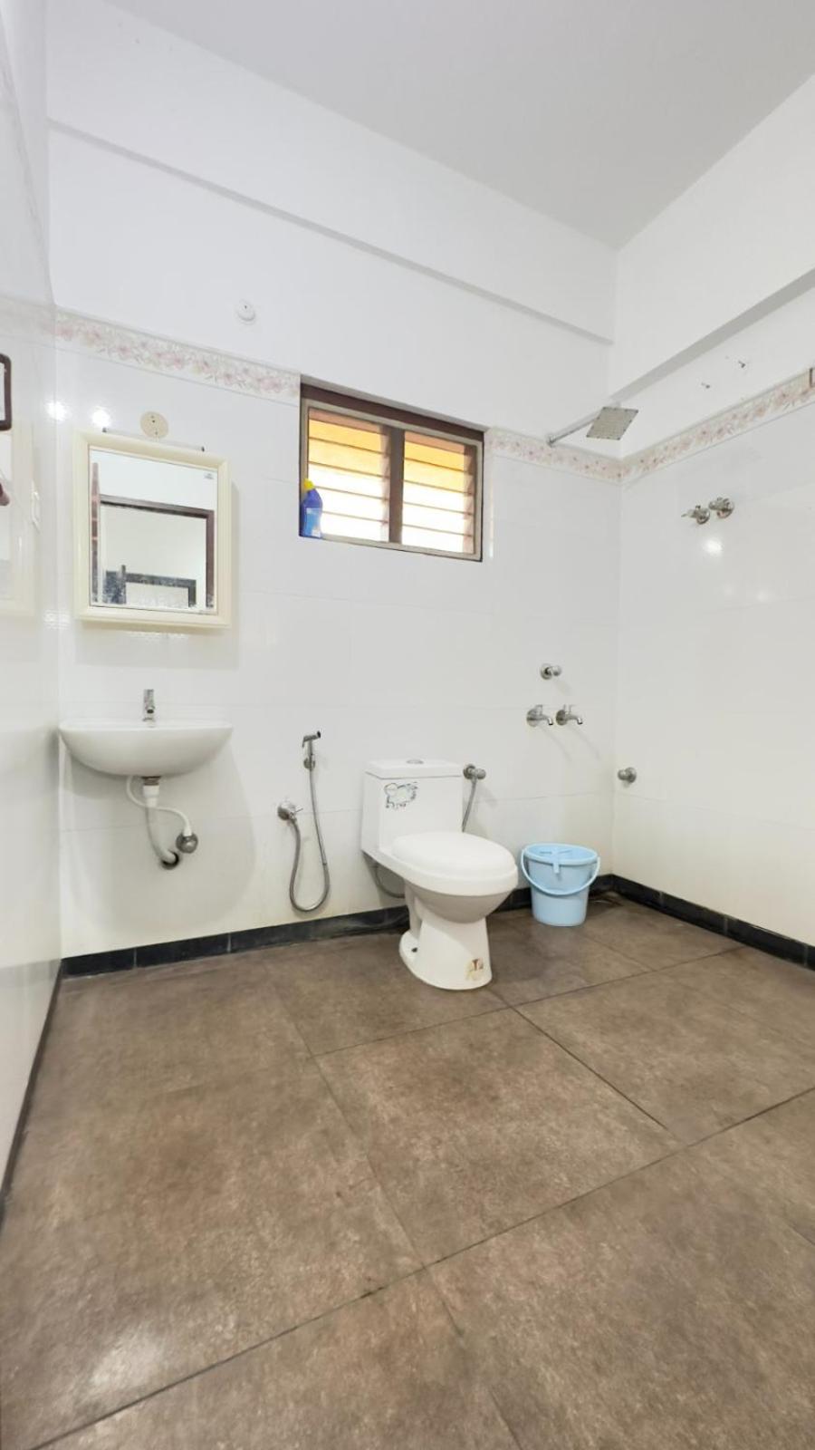 Downtown Manor-panavila Apartment Thiruvananthapuram